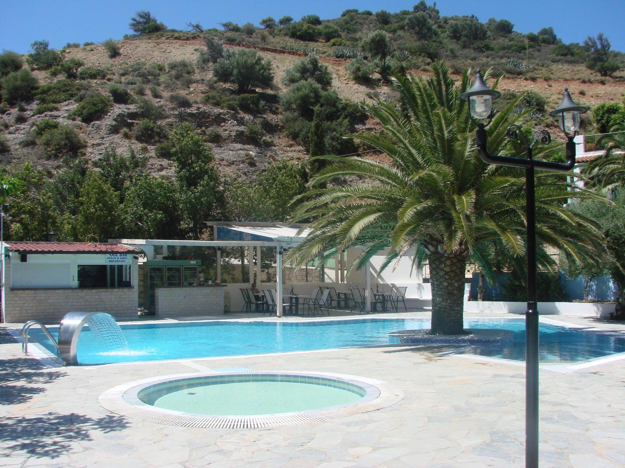 Neos Ikaros Hotel Agia Galini  Exterior photo