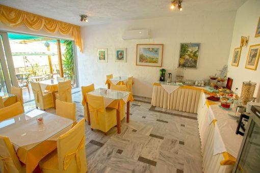 Neos Ikaros Hotel Agia Galini  Exterior photo