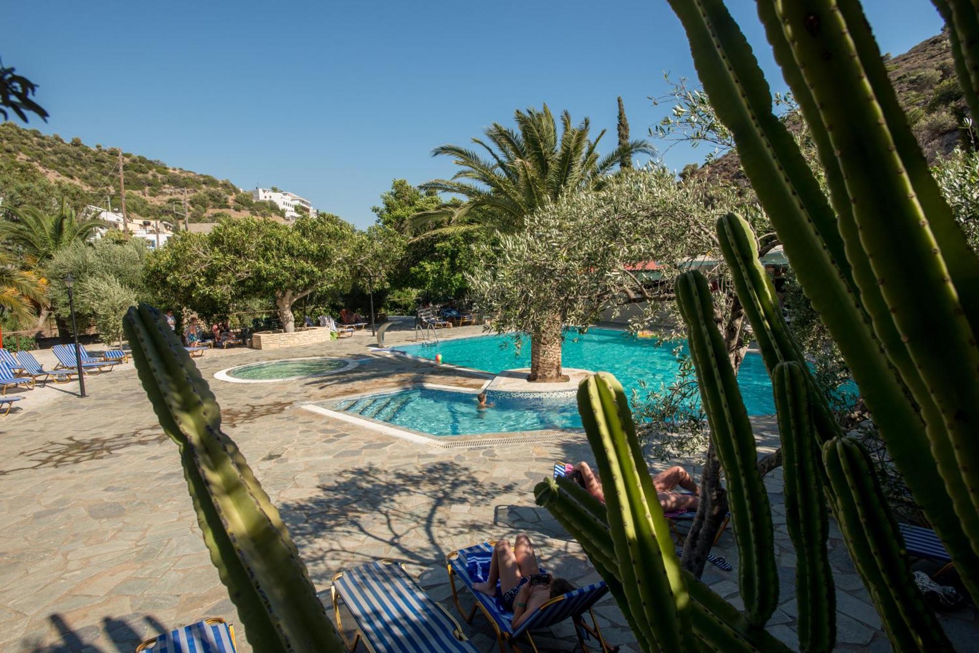 Neos Ikaros Hotel Agia Galini  Exterior photo